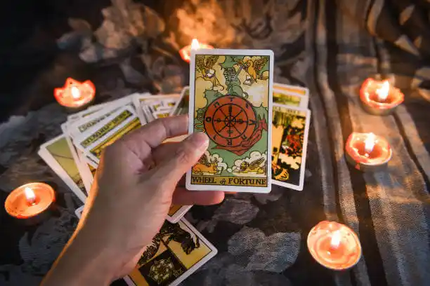 tarot cards Lovelock